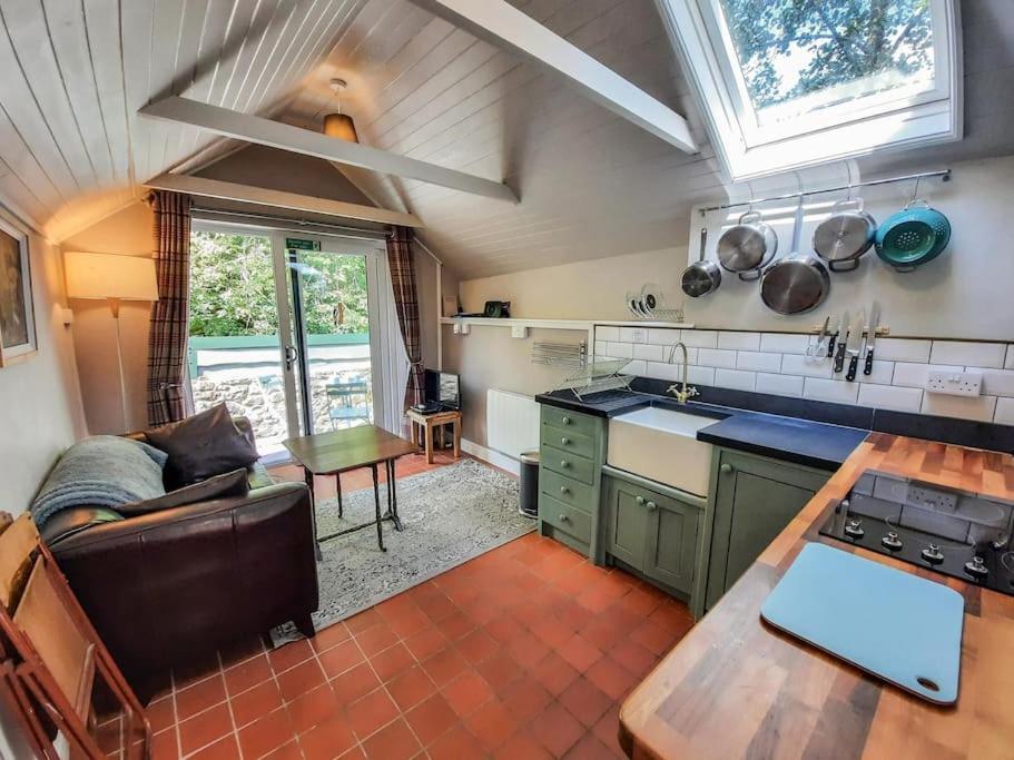Y Gribyn - Modern Stone Cottage Within Snowdonia'S National Park Долгеллау Экстерьер фото